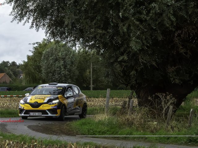 Sportieve revanche in de Suikerstreek: Olivier Maes spoelt kater Omloop van Vlaanderen door met klassewinst